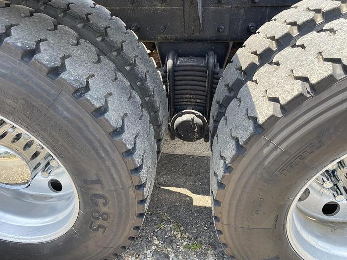 Used 2013 Mack Trucks, Incorporated CHU613