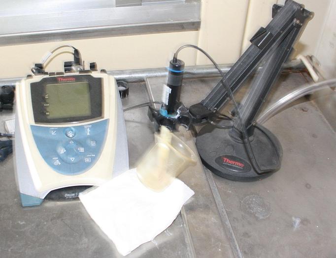 Usado Medidor de PH-ISE, mV, ORP y temperatura Thermo Scientific Orion Dual Star y 4 Star