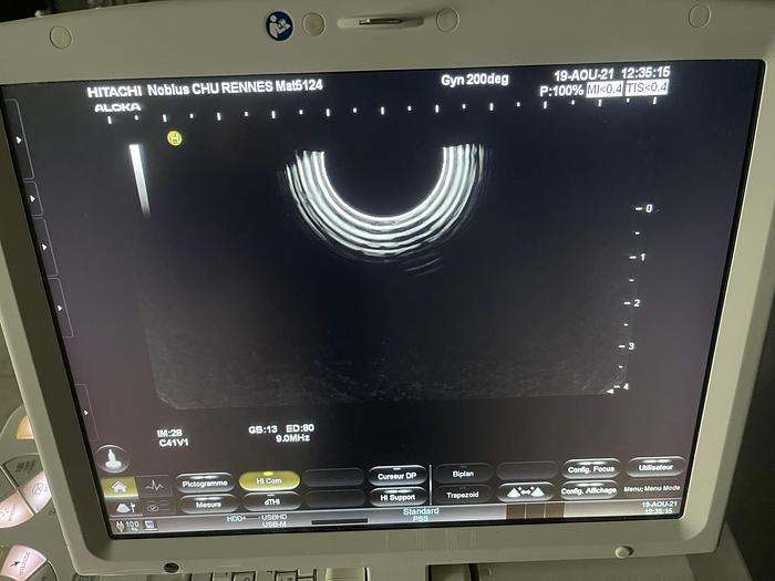 Gebraucht Hitachi/Aloka Noblus Ultraschallgerät auf Cart mit 2 Ultraschallsonden