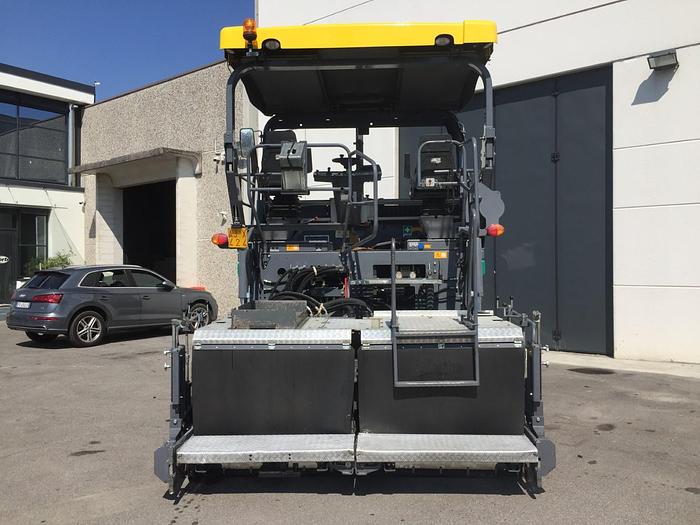 Used 2011 VOGELE SUPER 1803-2