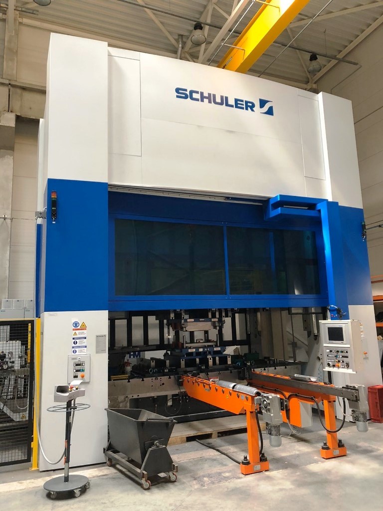 As good as new 2015 SCHULER 630 ton SERVO