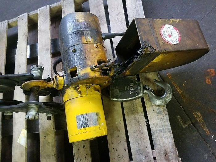 Used BUDGET 2 TON HOIST. 309828466 with trolley