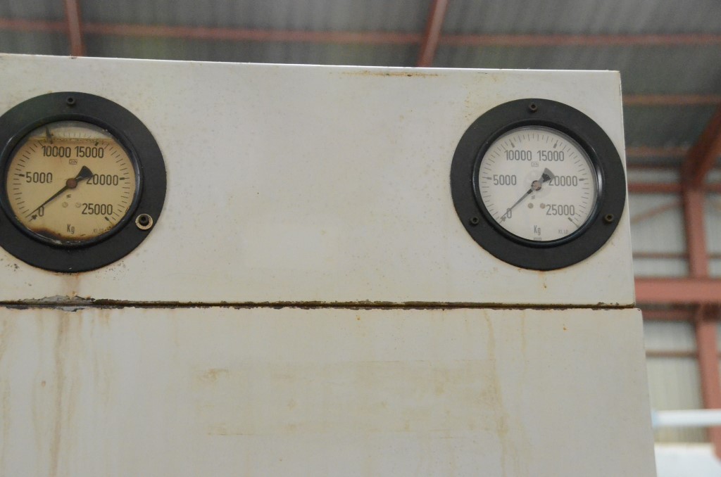 Usado 1992 CAMP P 20 Prensas #4116