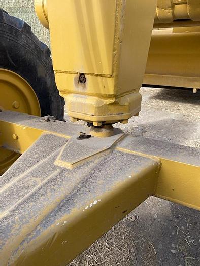 Used Cat 60 Pull Scraper - 13 cyd  ** Converted to All Hydraulic **