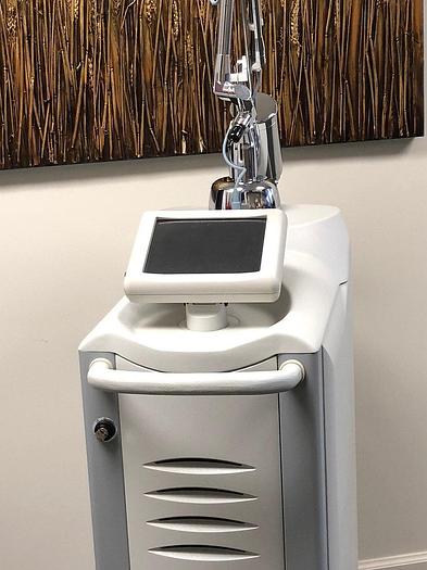 Used 2015 Sciton Joule 7 w/ Halo