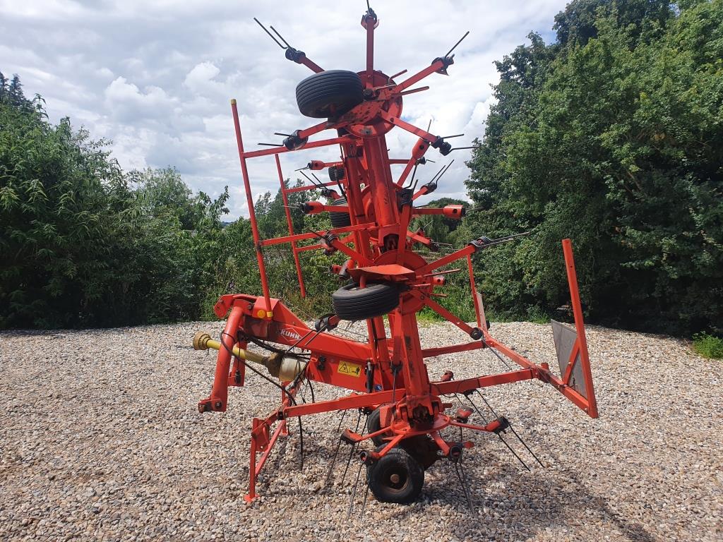 Used Kuhn GF8501MH Hay Tedder for Sale at LBG Machinery, Ltd.