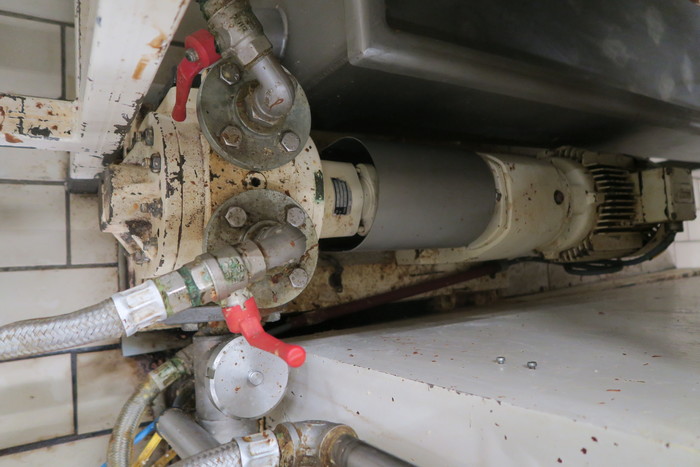 Used (4) x BEETZ 1000kg CHOCOLATE MIXERS