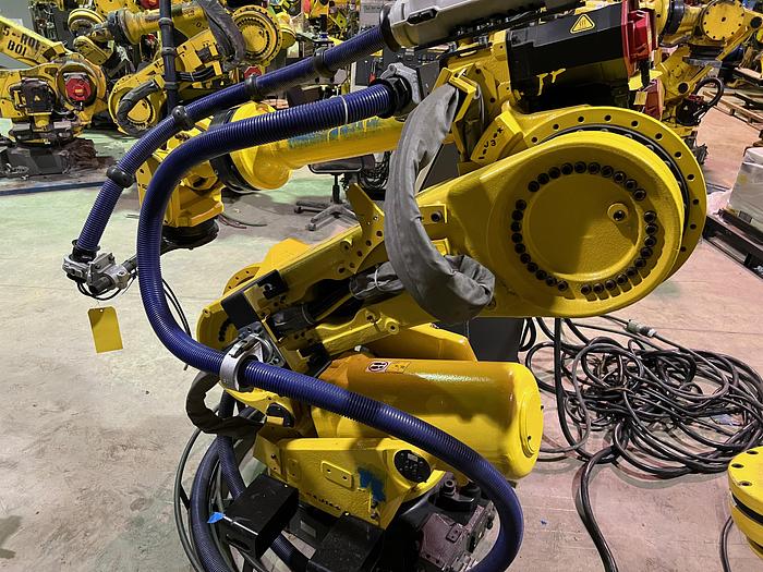 Used FANUC R2000iB/210F WITH R30iA CONTROLLER, CLEANED AND TESTED