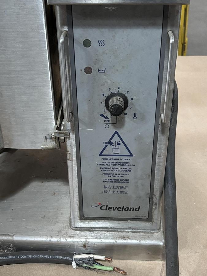 Used Cleveland Range KET3T 3 Gallon Table Top Electric Tilting Steam Kettle