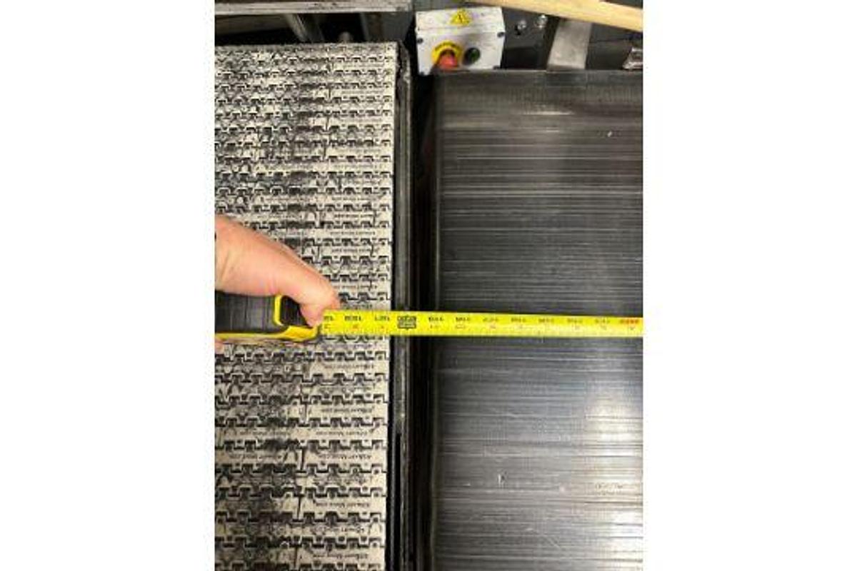 Used Case Conveyor 24" x 10' OAL