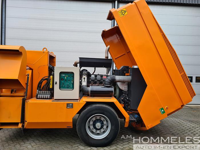 Used 2002 Overaasen RS 200