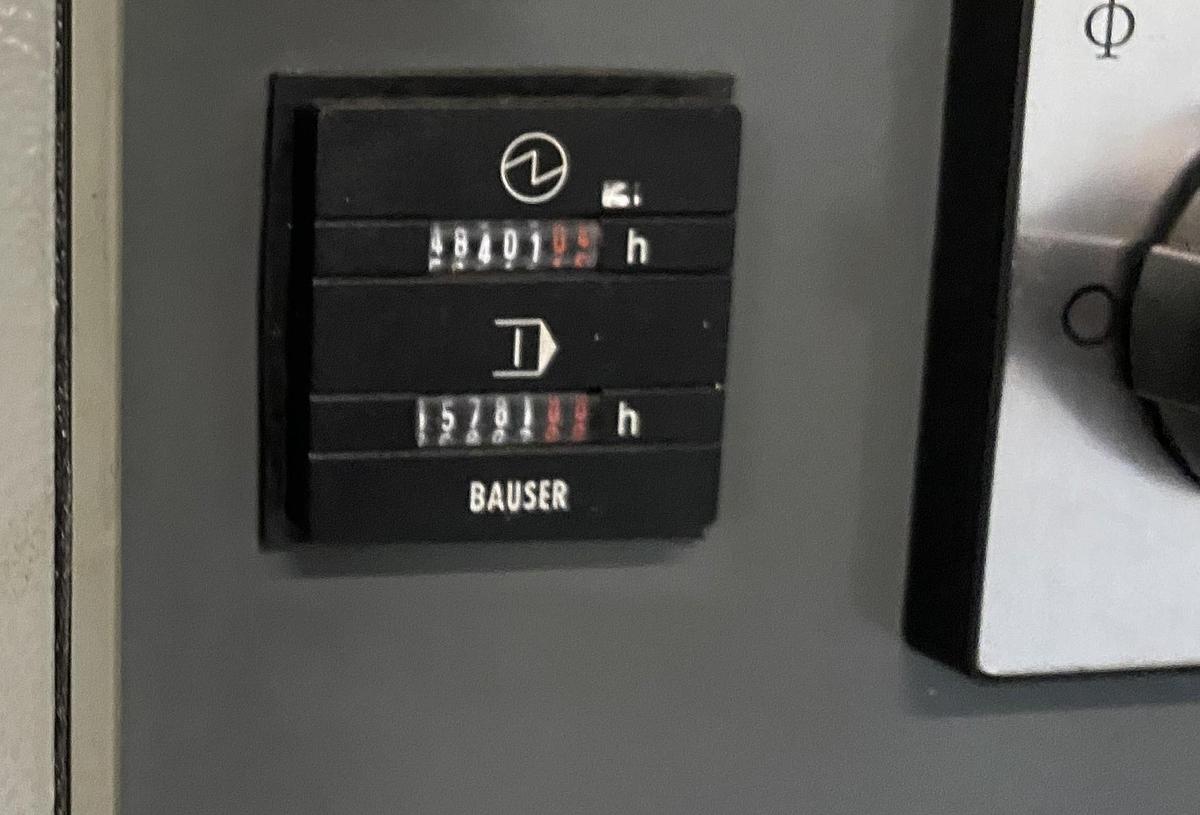 Used 2004 Deckel Maho DMF 220 Linear