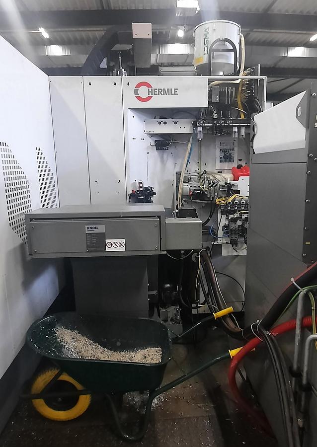 Used 2008 HERMLE C30U with ZM157 tool magazine