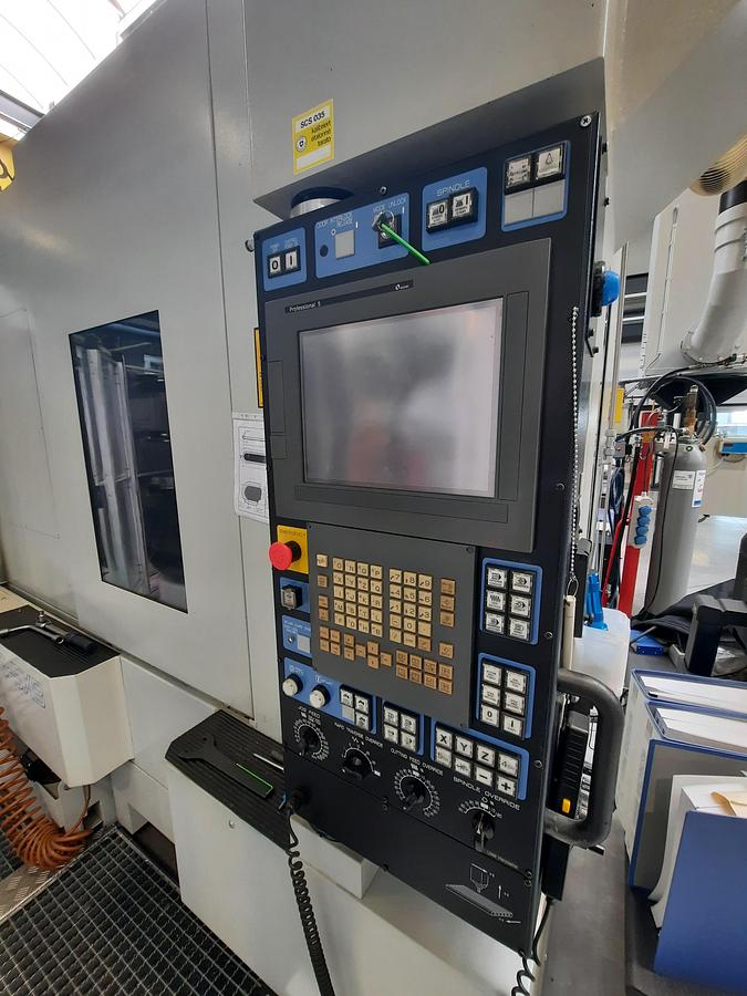 Used 2007 MAKINO V56-5XB + 3R System robot cell