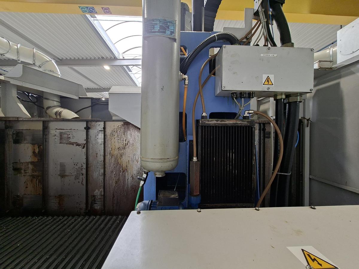Used 1998 MAZAK VTC 20C