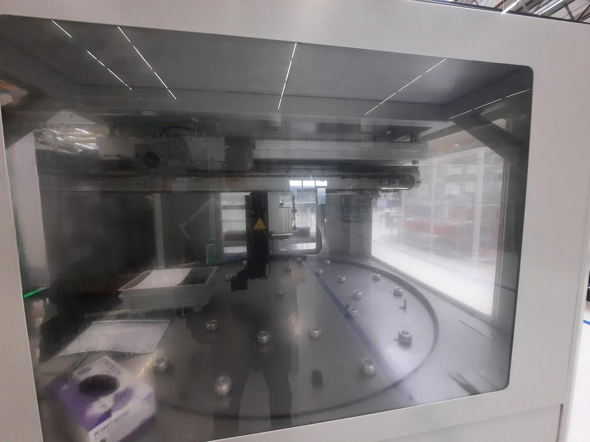 Used 2004 OKUMA MU400VA + EROWA automation