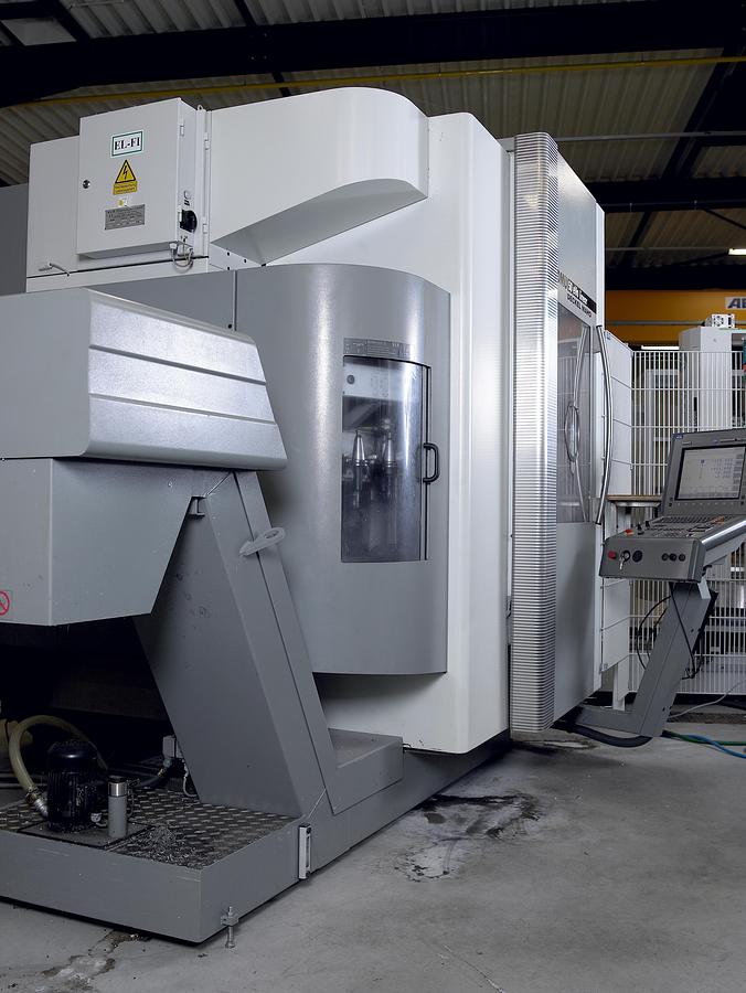 Used 2006 Deckel Maho DMU50 Evo Linear