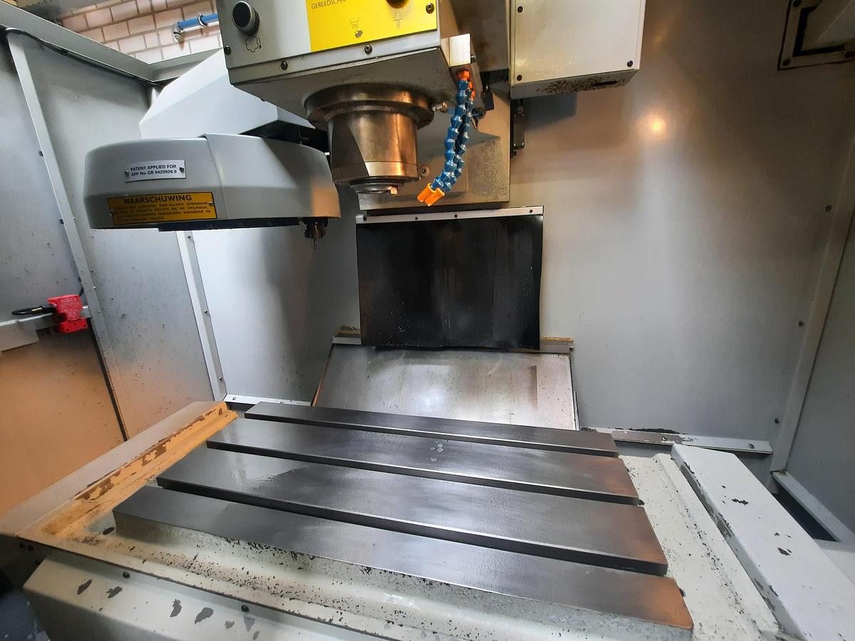 Used 1996 BRIDGEPORT VMC 500