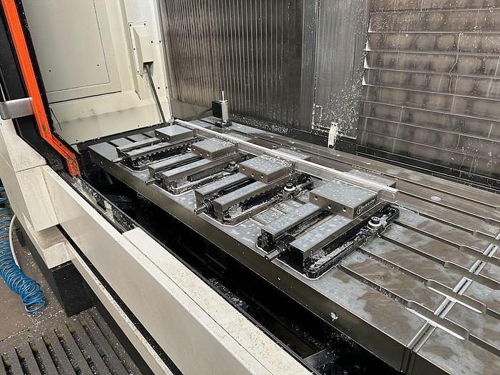 Used 2019 Mazak VTC 800/30SR