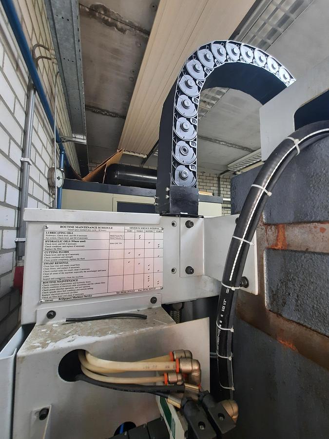 Used 1996 BRIDGEPORT VMC 500
