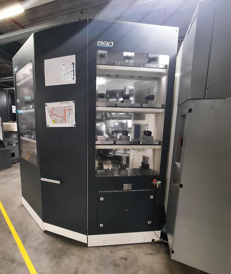 Used 2004 DMG Deckel Maho DMU50 eVolution + BMO automation