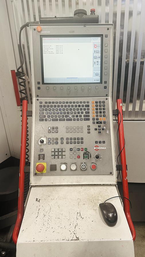 Used 2008 HERMLE C30U with ZM157 tool magazine