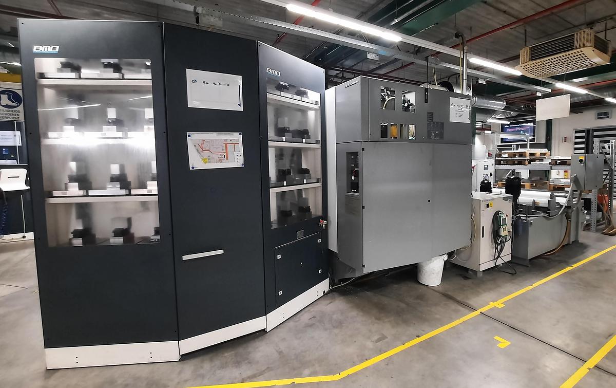 Used 2004 DMG Deckel Maho DMU50 eVolution + BMO automation