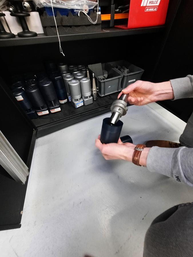 Used 2022 LEADWELL Mill V-32AF