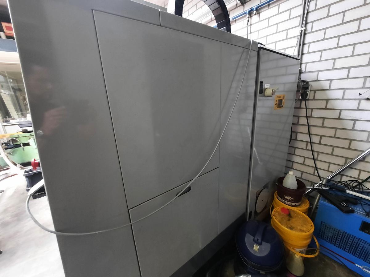 Used 1996 BRIDGEPORT VMC 500