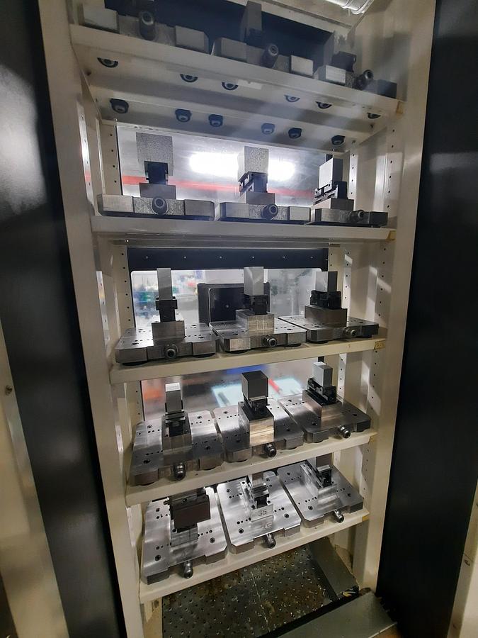 Used 2004 DMG Deckel Maho DMU50 eVolution + BMO automation