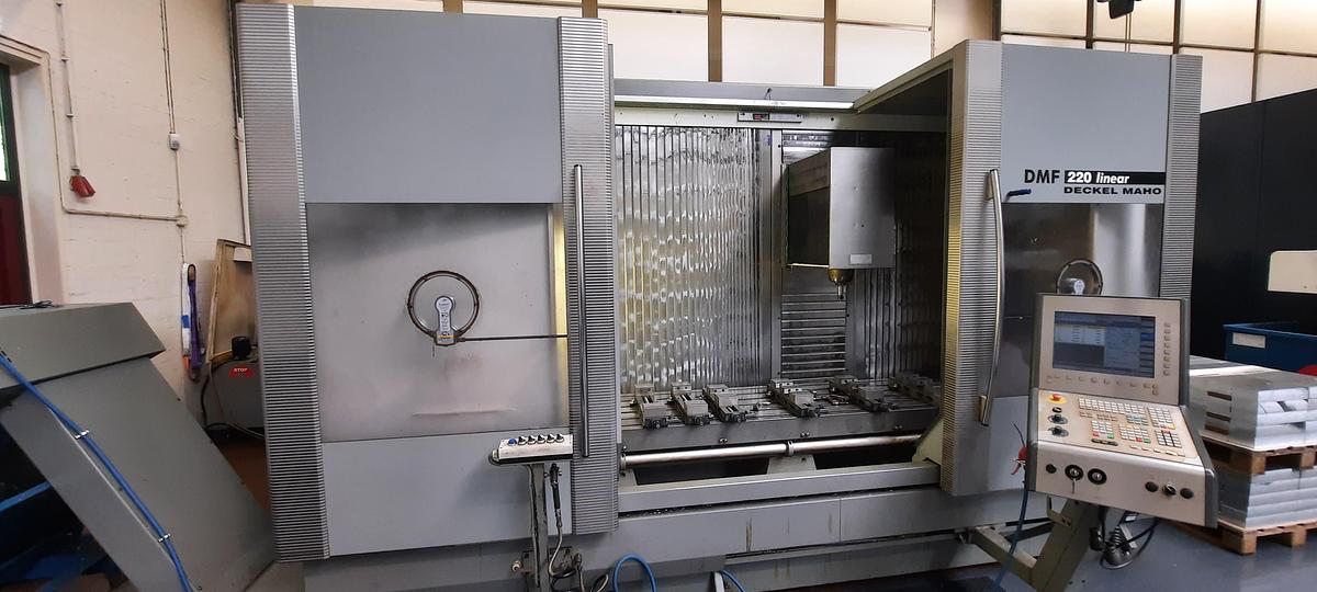 Used 2004 Deckel Maho DMF 220 Linear