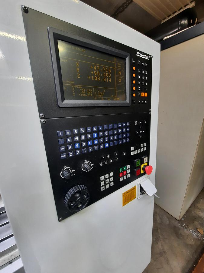 Used 1996 BRIDGEPORT VMC 500