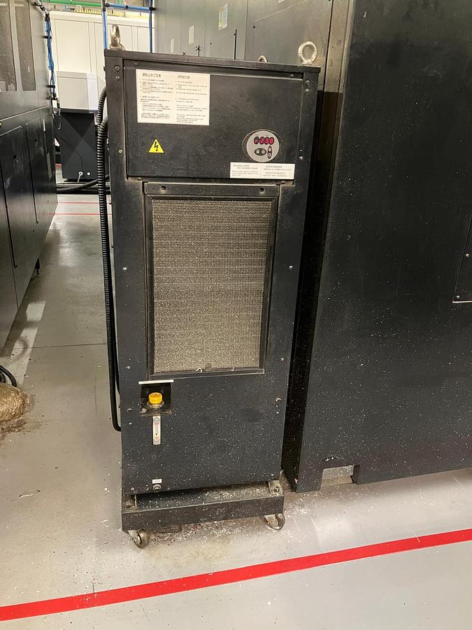 Used 2010 Mazak VTC820/30