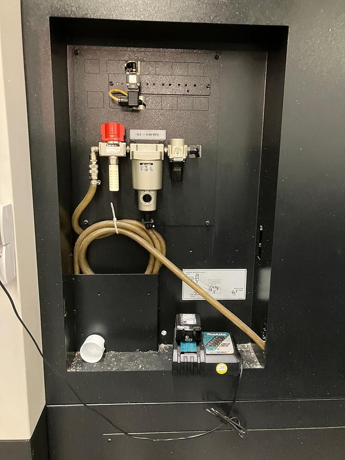 Used 2010 Mazak VTC820/30