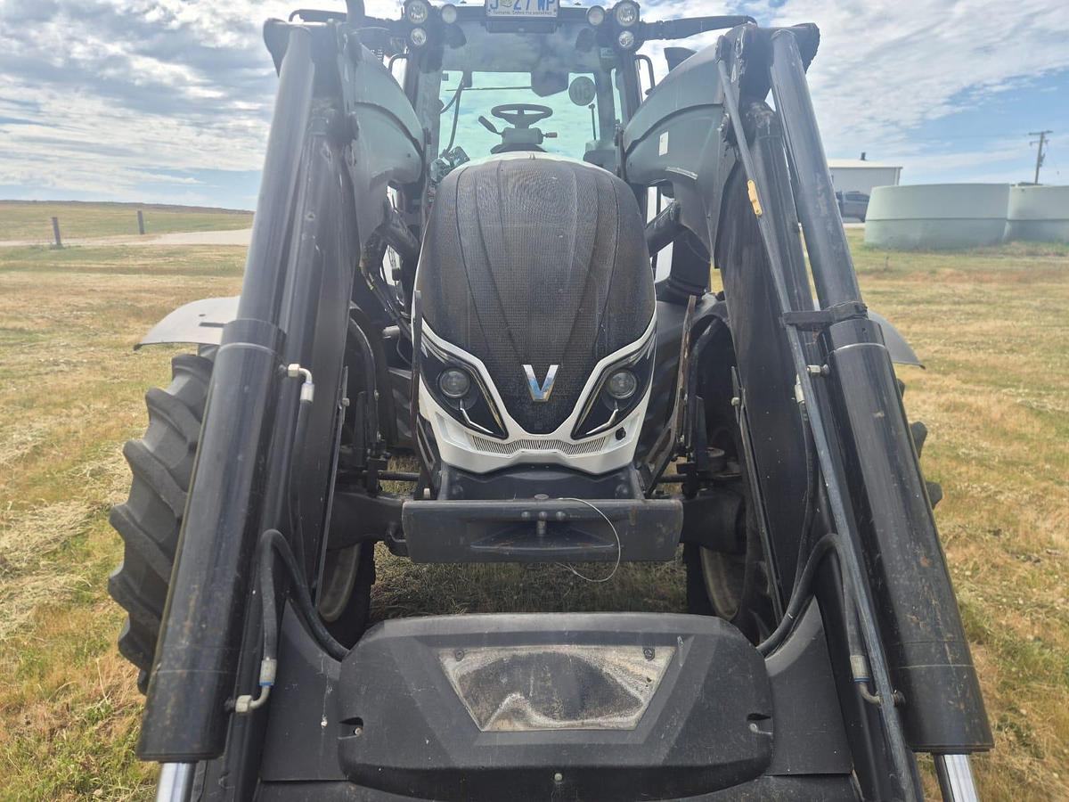 Used 2021 Valtra T154A Tractor