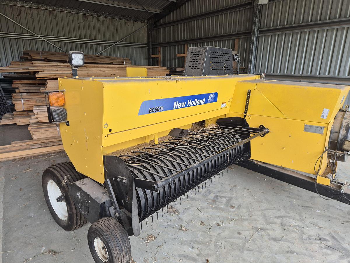 Used New Holland BC5070 Small Square Baler
