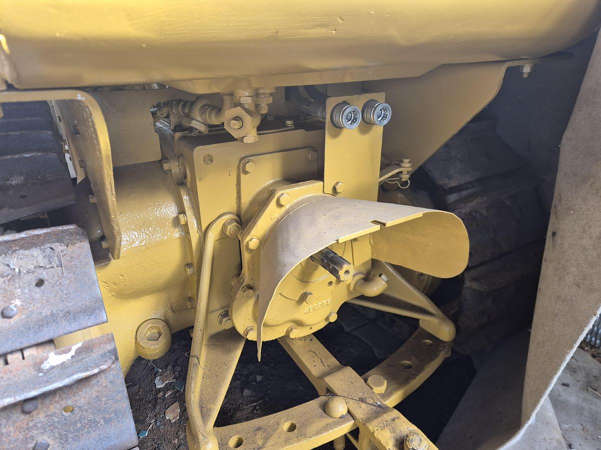 Used Caterpillar  D2