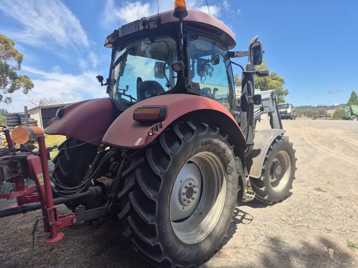 Used Case Maxxum 110 Loader Tractor