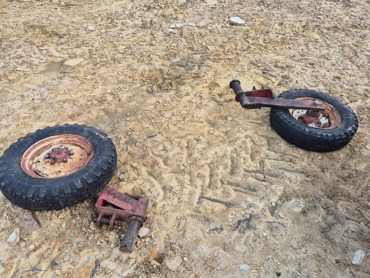 Used International  Una-Beam 18 Plate Offset Discs