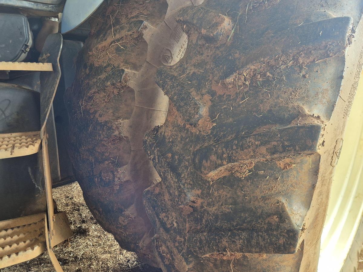 Used New Holland TG285 Tractor