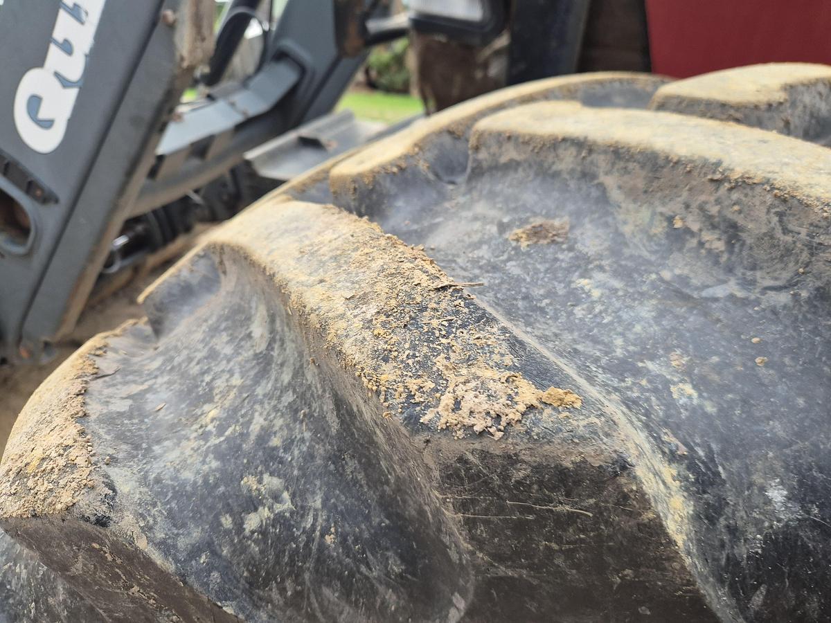Used 2003 Case Maxxum 125 Loader Tractor