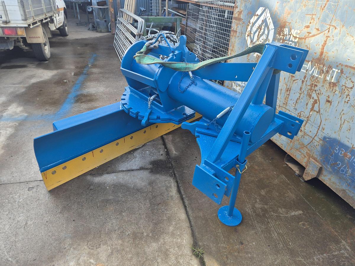 Used Heavy Duty  6ft Adjustable Grader Blade