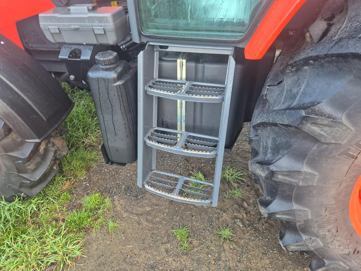 Used Kubota M126GX Tractor with Quicke Loader
