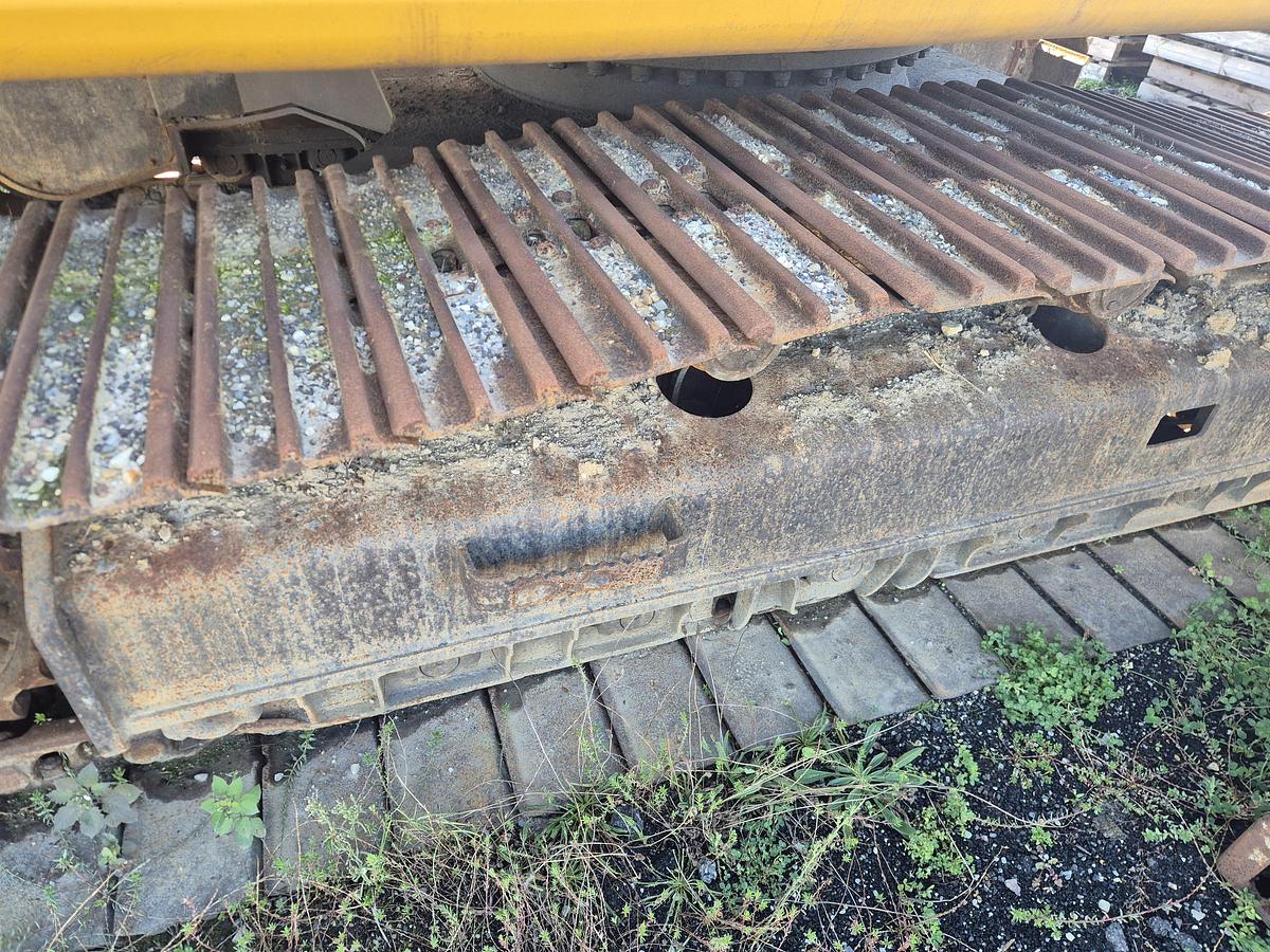 Used Caterpillar  325 Excavator