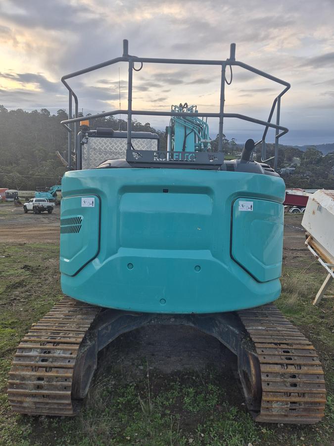 Used Kobelco SK135SR 13T Excavator