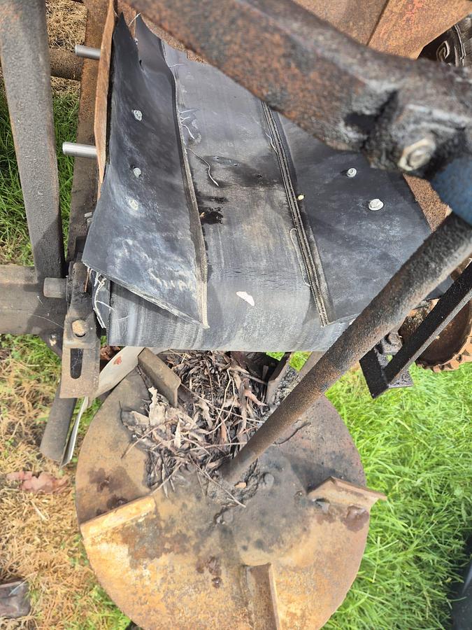 Used Seymour 1500 Belt Spreader