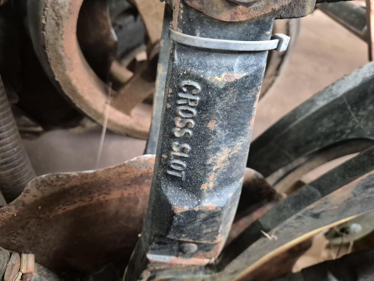 Used Cross Slot  Air Seeder