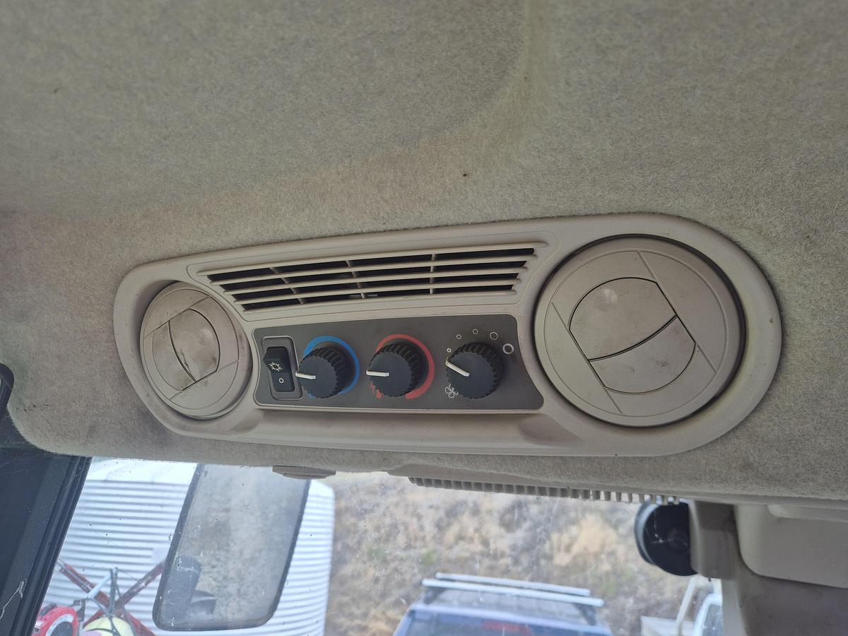 Used 2011 John Deere 5100 RN