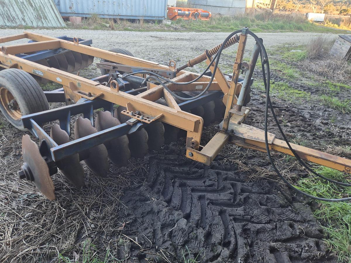 Used Delmade 750 Series 28 Plate Wheeled Offset Discs