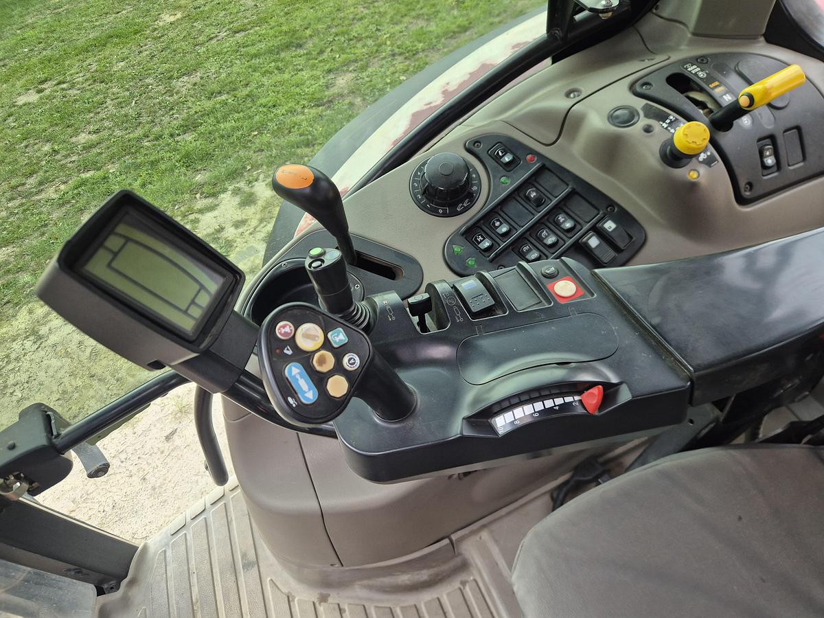 Used 2003 Case Maxxum 125 Loader Tractor